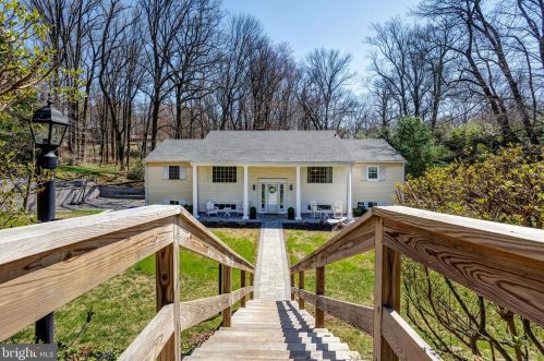 68 Glenview Rd, Glen Mills, PA 19342-1117