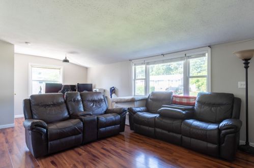 20 Houde St, Nashua NH 03060-3010 exterior