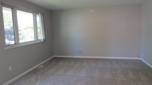 68 Miriam Dr, Florence KY  41042-1809 exterior