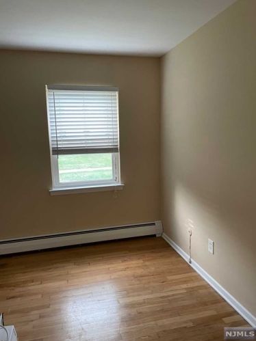 6 Rustic Cir, Montvale NJ 07645-1608 exterior