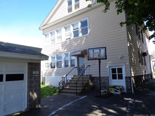 23 Bradley Ave, Waterbury CT  06708-4502 exterior