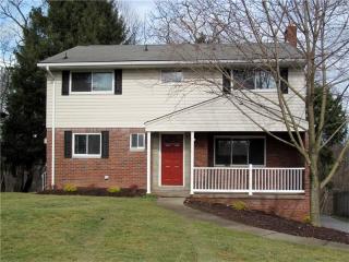 6845 Ridgevue Dr, Pittsburgh, PA 15236-3643