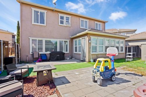 2323 Greger St, Valley Home CA 95361-8299 exterior