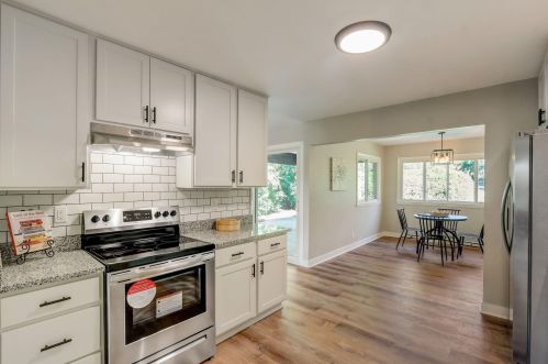 4460 Glenway St, Milwaukee WI 53225-4449 exterior