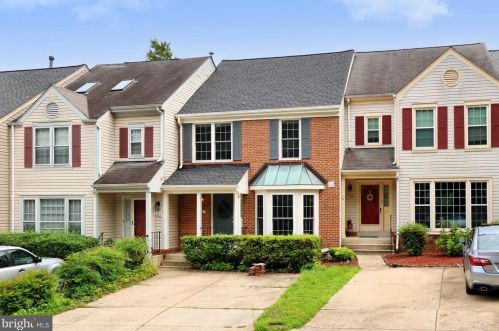 7367 Hidden Knolls Ct, Springfield, VA 22153-1910