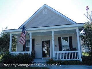53 Pine Forest Dr, Bluffton SC  29910-4013 exterior