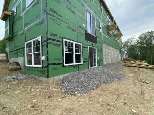46 Lovell Rd, Stratham NH  03885-2218 exterior