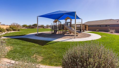 36056 Matthews Dr, San Tan Valley AZ  85143-3549 exterior