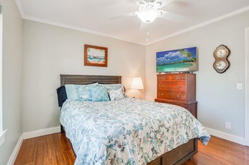 542 Hazel Ave, San Bruno CA  94066-4228 exterior