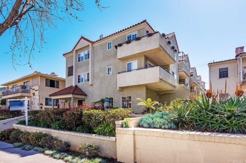 2138 1st St, Long Beach, CA 90803-2400