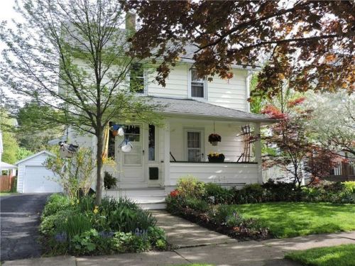 68 Pennsylvania Ave, Jamestown, NY 14701-7518