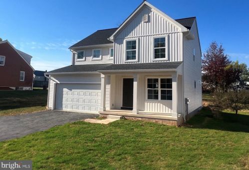 492 Glenn St, Navy Sup Dpt, PA 17055-4137