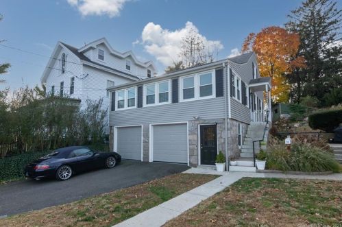 50 Main St, Essex CT  06426-1136 exterior