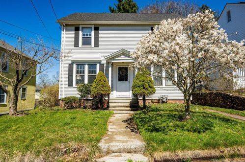 10 Collett St, North Haven, CT 06473-4401