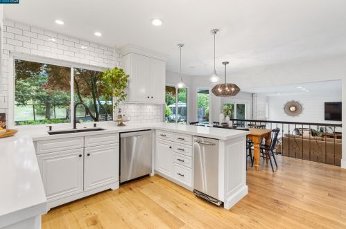 390 Edinburgh Cir, Danville, CA 94526-2942