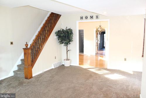 1437 Locust St, Norristown PA  19401-3321 exterior