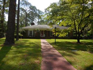 506 Pinecrest Dr, Albany GA  31707-3729 exterior