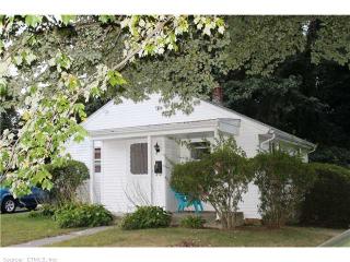30 Sunnyside Dr, Huntington, CT 06484-4430