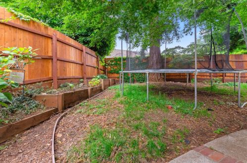 167 Northridge Dr, Grass Valley CA  95945-9717 exterior