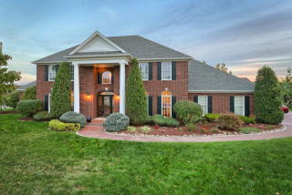 4249 Lake Forest Dr, Owensboro, KY 42303-4420
