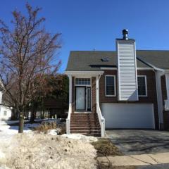 9 Glen Cove Rise, Rochester, NY 14617-1470