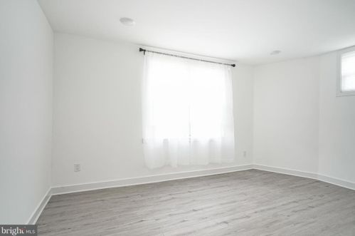 1650 Cheltenham Ave, Philadelphia PA 19126-2919 exterior