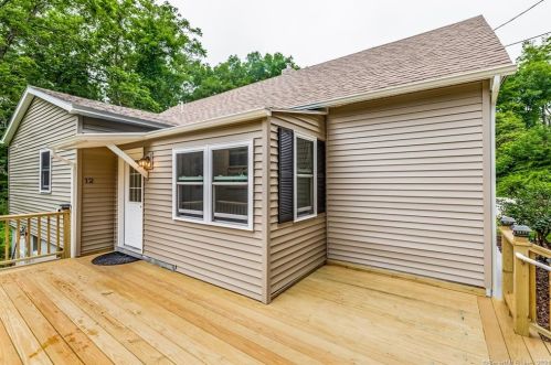 12 Icehouse Rd, Norwich CT  06351-3207 exterior