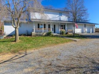 181 Hart Rd, Elizabethton, TN 37643-6710