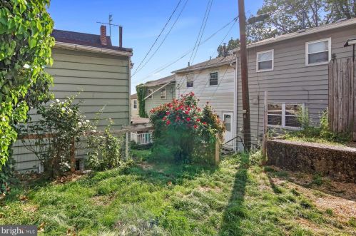 112 3rd St, Harrisburg PA  17113-2209 exterior