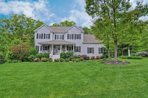 106 Oakhill Ave, Wrentham, MA 02093-2522