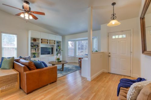 1320 I St, Rio Linda CA  95673-4403 exterior