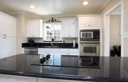 3937 Berrywood Dr, Santa Maria, CA 93455-3344