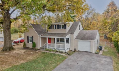 585 Hamblin Dr, Cincinnati, OH 45255-3401