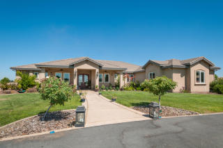 7750 Pecos Dr, Rancho Murieta, CA 95683-9758