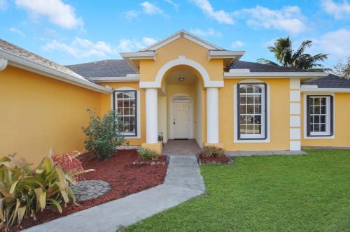 914 Gwendolen Ter, Fort Pierce, FL 34953-1523
