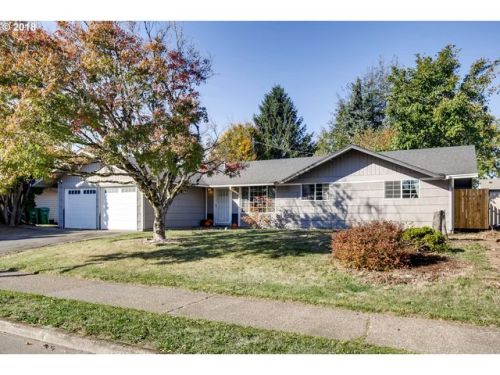 24205 Oak St, Damascus, OR 97030