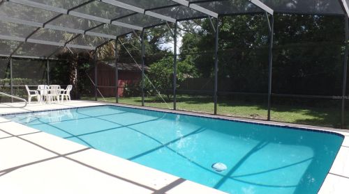 15 Seminole Dr, De Bary, FL 32713-3209
