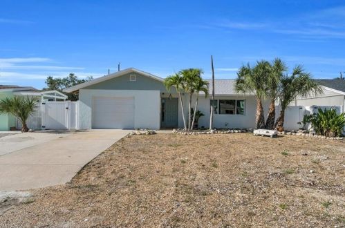 193 Hibiscus Dr, Fort Myers Beach FL  33931-3831 exterior