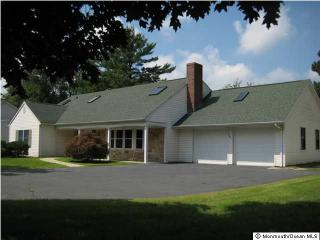 341 Lloyd Rd, Matawan NJ  07747-1302 exterior