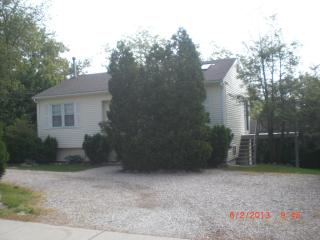 1001 Boston Neck Rd, South Kingstown RI  02882-1703 exterior