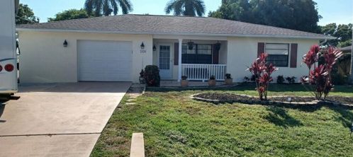 2424 Wishbone Rd, Fort Pierce, FL 34952-5343
