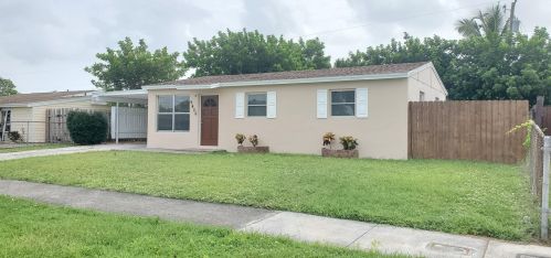 9406 Keating Dr, West Palm Beach, FL 33410-5956