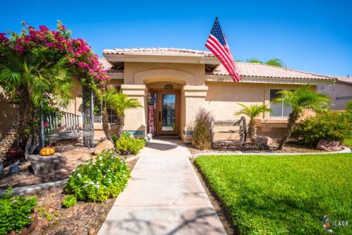 1055 Calle Del Sol, Brawley, CA 92227-7710