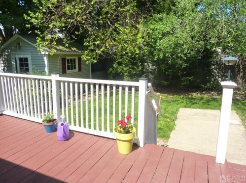 190 Willow St, East Brunswick NJ  08816-3138 exterior