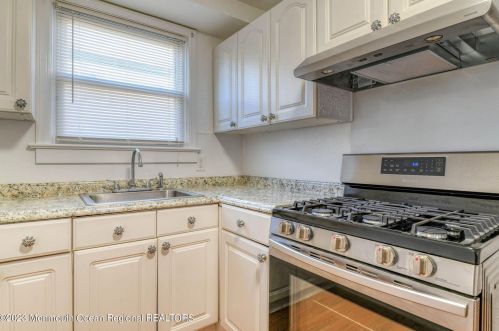 111-111 Webb Ave, Ocean Grove, NJ 07756