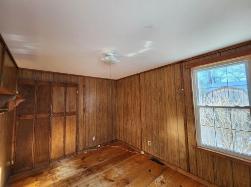 9 Hampstead Rd, Danville NH  03819-5100 exterior