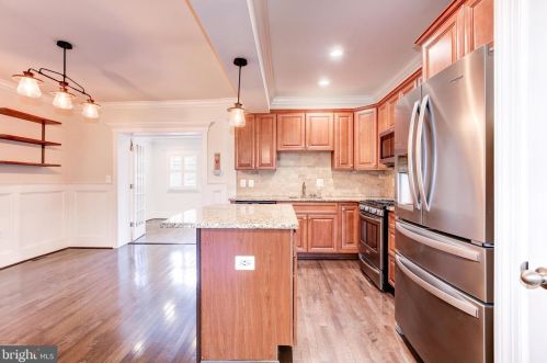 408 Emerson St, Washington DC 20011-6114 exterior