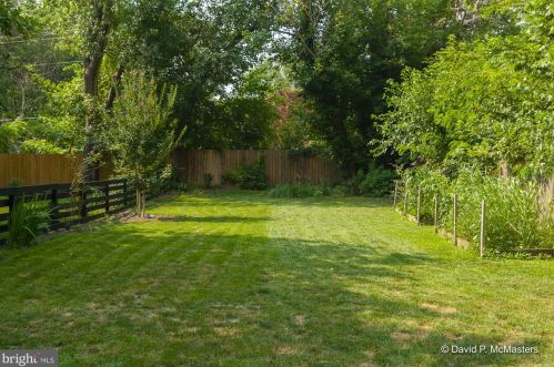 528 Liberty St, Charles Town WV  25414-1830 exterior