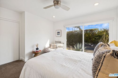 1840 Sandcliff Rd, Palm Springs CA  92264-4844 exterior