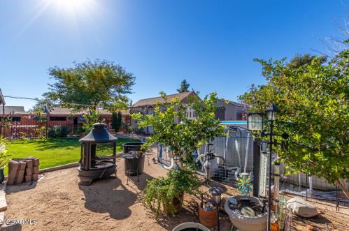 12602 37 Ave, Phoenix AZ 85053-4616 exterior